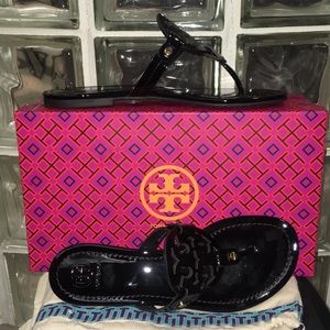 Tory Burch Sequin Flat Shoes WTO01522 The RealReal Tory Burch Sequin Flat Shoes WTO01522 The RealReal